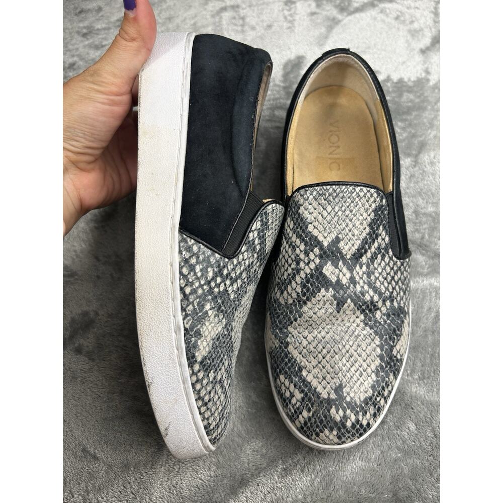 Vionic Sneaker Leather Snake Print Black Slip‎ On Casual Classy Comfort Size 8 - Picture 8 of 10